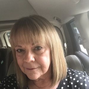 Meet your Posher, Erna